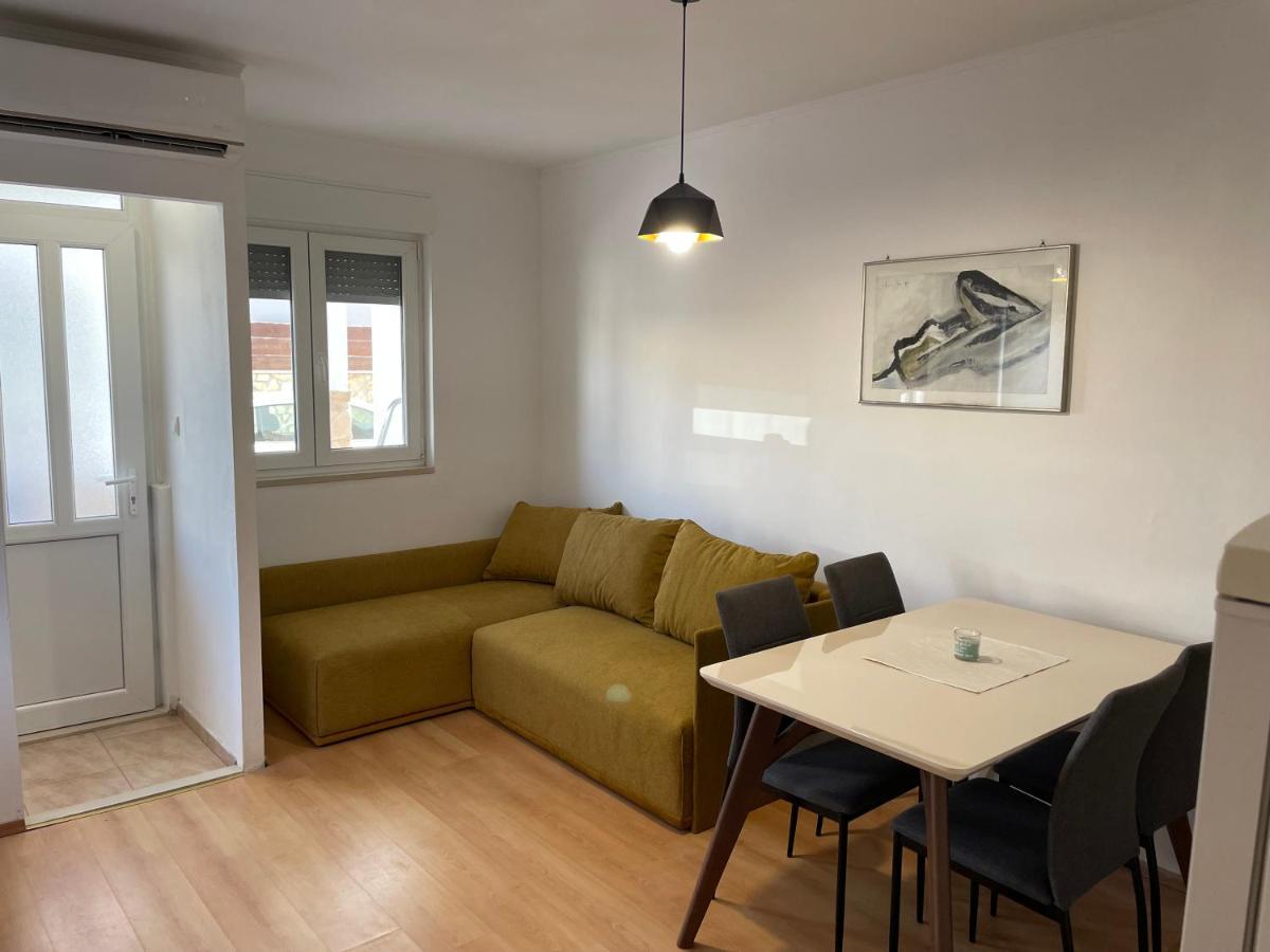Apartment Dado Dugi Rat Eksteriør billede